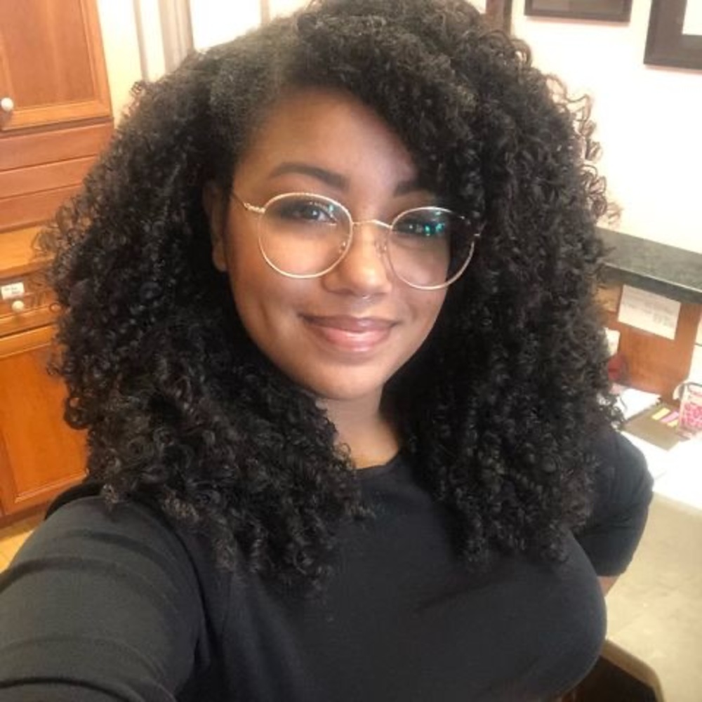 Meet your Posher, Indya